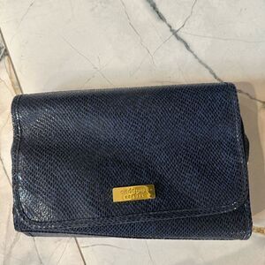clé de peau | navy and gold hanging makeup bag removable bag included